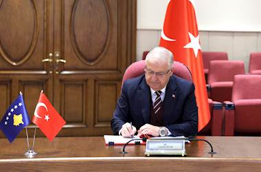 Millî Savunma Bakanı Yaşar Güler, Kosova Savunma Bakanı Ejup Maqedonci ile Ankara’da Bir Araya Geldi