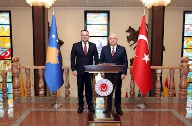 Millî Savunma Bakanı Yaşar Güler, Kosova Savunma Bakanı Ejup Maqedonci ile Ankara’da Bir Araya Geldi