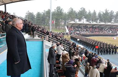 Millî Savunma Bakanı Yaşar Güler Balıkesir’de Astsubay Temel Askerlik ve Astsubaylık Anlayışı Kazandırma Kursu’nun Mezuniyet Törenine Katıldı 