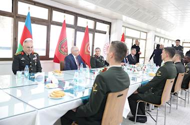 Millî Savunma Bakanı Yaşar Güler Balıkesir’de Astsubay Temel Askerlik ve Astsubaylık Anlayışı Kazandırma Kursu’nun Mezuniyet Törenine Katıldı 