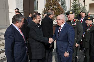 Millî Savunma Bakanı Yaşar Güler, Balıkesir Valiliğini Ziyaret Etti