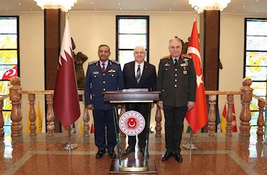 Millî Savunma Bakanı Yaşar Güler, Katar Genelkurmay Başkanı Korgeneral Salem Hamad Al-Aqeel Al-Nabet'i Kabul Etti	
