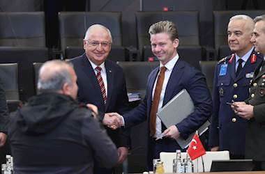 Milli Savunma Bakanı Yaşar Güler, NATO Savunma Bakanları Toplantısı’nın İlk Oturumuna Katıldı