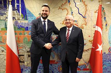 Millî Savunma Bakanı Yaşar Güler, Polonya Savunma Bakanı Wladyslaw Kosiniak-Kamysz ile Bir Araya Geldi
