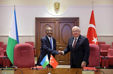 Millî Savunma Bakanı Yaşar Güler, Cibuti Savunma Bakanı Hassan Omar Mohamed Bourhan ile Bir Araya Geldi