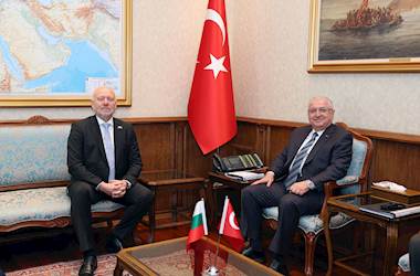 Millî Savunma Bakanı Yaşar Güler, Bulgaristan Savunma Bakanı Todor Tagarev ile Bir Araya Geldi