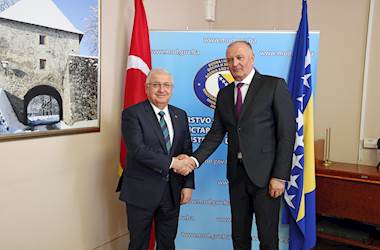 Millî Savunma Bakanı Yaşar Güler, Bosna Hersek Savunma Bakanı Zukan Helez İle Görüştü