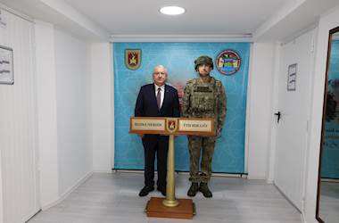 Millî Savunma Bakanı Yaşar Güler, Bosna Hersek’te Türk Temsil Heyet Başkanlığını Ziyaret Etti