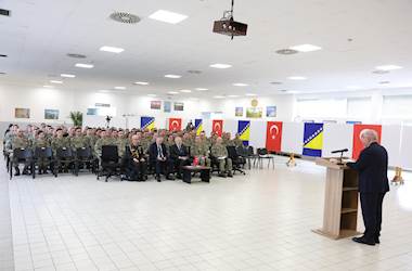 Millî Savunma Bakanı Yaşar Güler, Bosna Hersek’te Türk Temsil Heyet Başkanlığını Ziyaret Etti