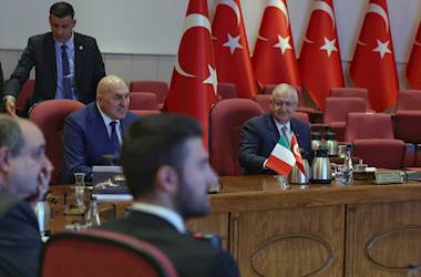 Millî Savunma Bakanı Yaşar Güler, İtalya Savunma Bakanı Guido Crosetto ile Bir Araya Geldi