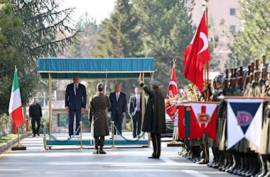 Millî Savunma Bakanı Yaşar Güler, İtalya Savunma Bakanı Guido Crosetto ile Bir Araya Geldi