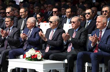 Millî Savunma Bakanı Yaşar Güler ve Beraberindeki TSK Komuta Kademesi, Çanakkale’deki Törenlere Katıldı 