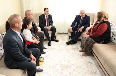 Millî Savunma Bakanı Yaşar Güler, Bayburt’un Demirözü ve Aydıntepe İlçelerini Ziyaret Etti