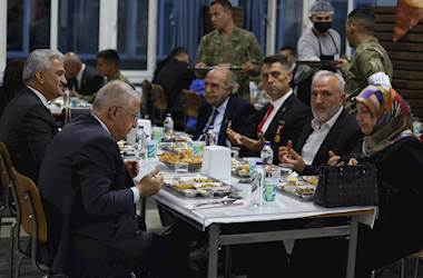 Millî Savunma Bakanı Yaşar Güler, Kırıkkale’de Şehit Aileleri ve Gazilerimizle İftar Yaptı