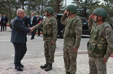 Millî Savunma Bakanı Yaşar Güler, Kırıkkale’de Şehit Aileleri ve Gazilerimizle İftar Yaptı