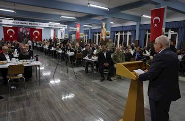 Millî Savunma Bakanı Yaşar Güler, Kırıkkale’de Şehit Aileleri ve Gazilerimizle İftar Yaptı