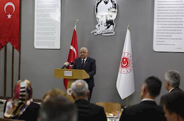 Millî Savunma Bakanı Yaşar Güler, Kırıkkale’de Şehit Aileleri ve Gazilerimizle İftar Yaptı