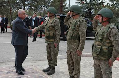 Millî Savunma Bakanı Yaşar Güler, Kırıkkale’de Şehit Aileleri ve Gazilerimizle İftar Yaptı