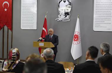 Millî Savunma Bakanı Yaşar Güler, Kırıkkale’de Şehit Aileleri ve Gazilerimizle İftar Yaptı