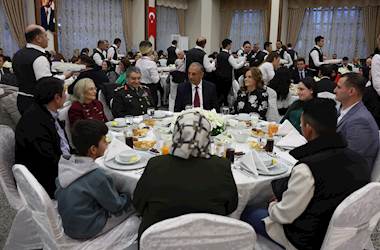Millî Savunma Bakanı Yaşar Güler, Ankara’da Şehit Aileleri ve Gazilerle İftar Yaptı