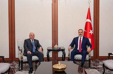 Millî Savunma Bakanı Yaşar Güler ve Dışişleri Bakanı Hakan Fidan, Dışişleri Bakanlığı Resmî Konutunda Bir Araya Geldi