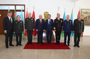 Millî Savunma Bakanı Yaşar Güler, KKTC Dışişleri Bakanı Tahsin Ertuğruloğlu ile Bir Araya Geldi