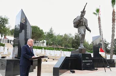 Millî Savunma Bakanı Yaşar Güler, Kıbrıs Güvenlik Kuvvetleri Komutanlığında İnceleme ve Denetlemelerde Bulundu