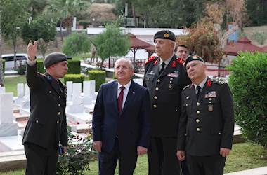 Millî Savunma Bakanı Yaşar Güler, Kıbrıs Güvenlik Kuvvetleri Komutanlığında İnceleme ve Denetlemelerde Bulundu