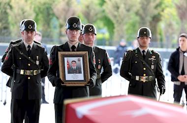 Kahraman Şehidimiz Piyade Astsubay Kıdemli Çavuş Ata Göçmen Son Yolculuğuna Uğurlandı