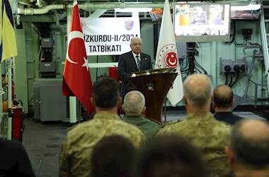 Millî Savunma Bakanı Yaşar Güler ve Beraberindeki TSK Komuta Kademesi, DENİZKURDU-II/24 Tatbikatı’nın Seçkin Gözlemci Günü Faaliyetlerine Katıldı