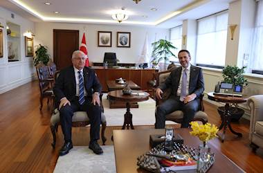 Millî Savunma Bakanı Yaşar Güler, Enerji ve Tabii Kaynaklar Bakanı Alparslan Bayraktar’ı Ziyaret Etti