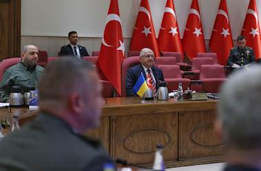 Millî Savunma Bakanı Yaşar Güler, Ankara'ya Ziyaret Gerçekleştiren Ukrayna Savunma Bakanı Rüstem Umerov'u Askerî Törenle Karşıladı