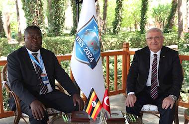 Millî Savunma Bakanı Yaşar Güler, Uganda Savunma ve Gazi İşleri Bakanı Jakob Marksons Oboth ile Görüştü