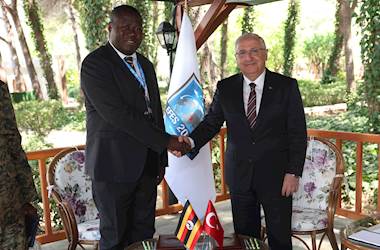 Millî Savunma Bakanı Yaşar Güler, Uganda Savunma ve Gazi İşleri Bakanı Jakob Marksons Oboth ile Görüştü