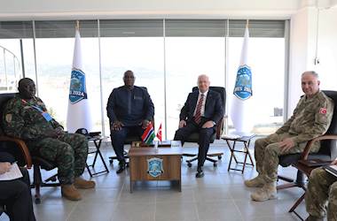 Millî Savunma Bakanı Yaşar Güler, Gambiya Savunma Bakanı Sering Modou Njie ile Bir Araya Geldi