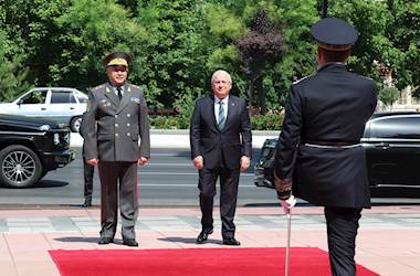 Millî Savunma Bakanı Yaşar Güler, Özbekistan Savunma Bakanı Korgeneral Bahadır Kurbanov ile Bir Araya Geldi