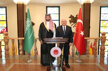Millî Savunma Bakanı Yaşar Güler, Suudi Arabistan Savunma Bakanı Halid Bin Selman El-Suud ile Bir Araya Geldi