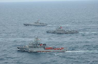 Activities of TCG YÜZBAŞI GÜNGÖR DURMUŞ and Minehunter TCG AKÇAY Within Black Sea Mine Countermeasures Task Group