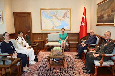 Millî Savunma Bakanı Yaşar Güler, Fransa’nın Ankara Büyükelçisi Isabelle Dumont’u Kabul Etti