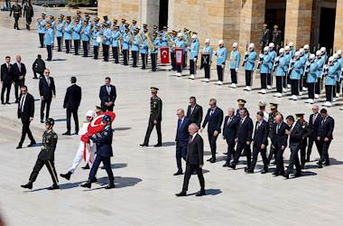 Cumhurbaşkanımız Sn. Recep Tayyip Erdoğan Başkanlığındaki Yaş Üyeleri Anıtkabir’i Ziyaret Etti