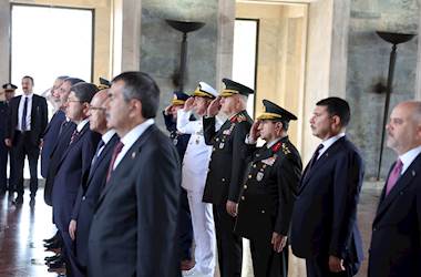 Cumhurbaşkanımız Sn. Recep Tayyip Erdoğan Başkanlığındaki Yaş Üyeleri Anıtkabir’i Ziyaret Etti