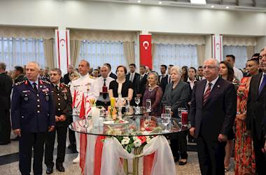 Millî Savunma Bakanı Yaşar Güler ve Beraberindeki TSK Komuta Kademesi, KKTC Silahlı Kuvvetler Günü Resepsiyonuna Katıldı