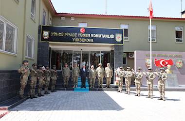Millî Savunma Bakanı Yaşar Güler, Hakkâri'de Video Telekonferans Toplantısı Gerçekleştirdi
