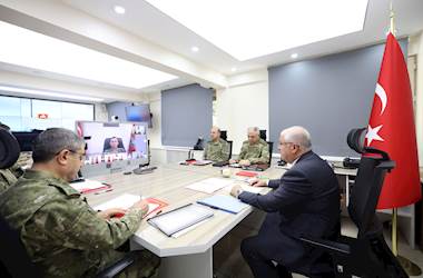 Millî Savunma Bakanı Yaşar Güler, Hakkâri'de Video Telekonferans Toplantısı Gerçekleştirdi
