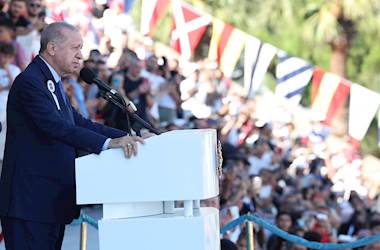 Cumhurbaşkanımız Sayın Recep Tayyip Erdoğan, Tuzla'daki Milli Savunma Üniversitesi Deniz Harp Okulu Diploma Alma ve Sancak Devir Teslim Töreni'ne Katıldı