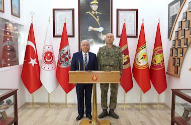 Millî Savunma Bakanı Yaşar Güler, Eğirdir Dağ Komando Okulu ve Eğitim Merkezi Komutanlığındaki Eğitim Yılı Açılış Törenine Katıldı