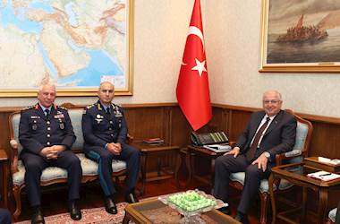 Millî Savunma Bakanı Yaşar Güler, Azerbaycan Hava Kuvvetleri Komutanı Vekili Tümgeneral İslamzade’yi Kabul Etti
