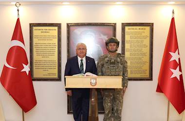 Millî Savunma Bakanı Yaşar Güler, 23’üncü Piyade Tümen Komutanlığında İnceleme ve Denetlemelerde Bulundu