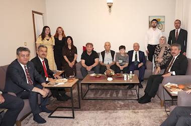 Millî Savunma Bakanı Yaşar Güler, Emekli Jandarma Başçavuş Mehmet Salih Erkan’ın ve Gazi Korucu Mehmet Biter’in Evlerine Ziyaret Gerçekleştirdi