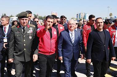 Millî Savunma Bakanı Yaşar Güler ve TSK Komuta Kademesi, Adana’da TEKNOFEST’i Ziyaret Etti